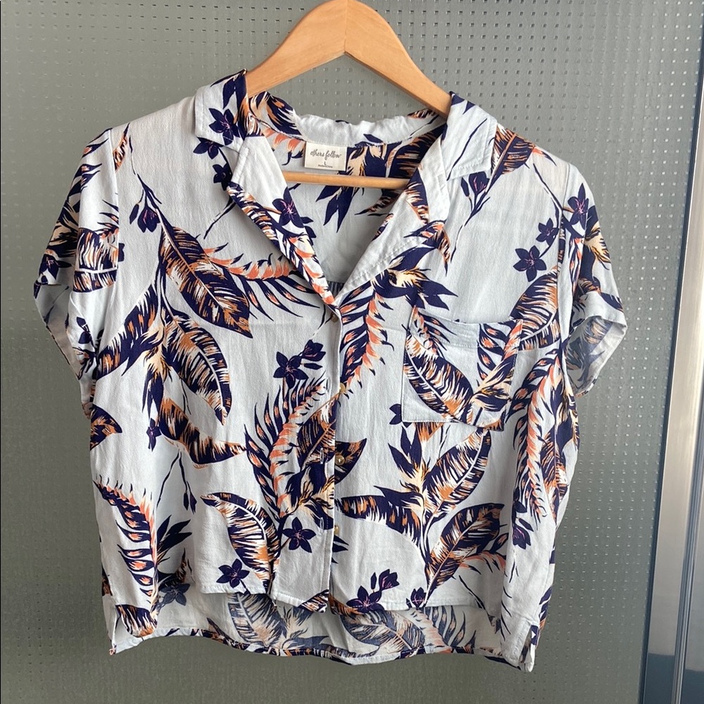 Others Follow Women's Tropical Print Top